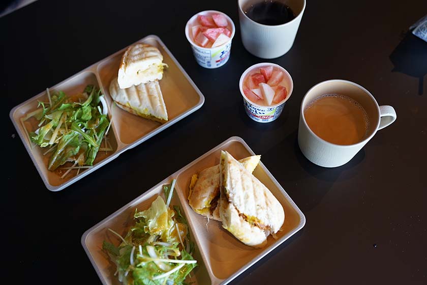 朝食のパニーニセット