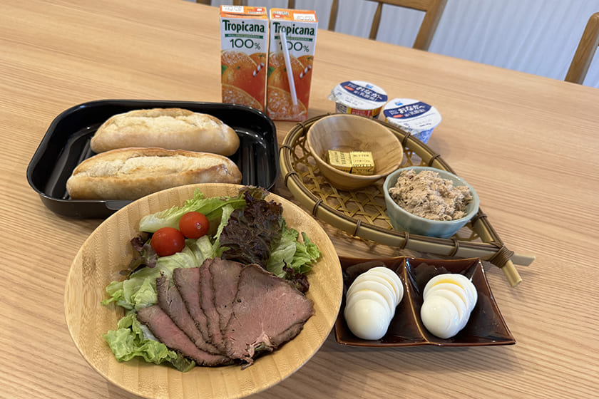 朝食