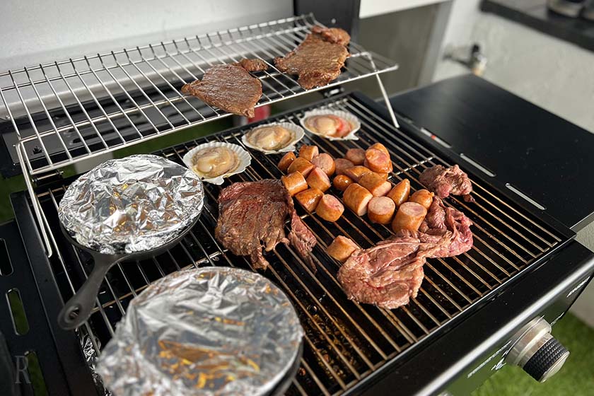 グリルを埋め尽くす豪華BBQ