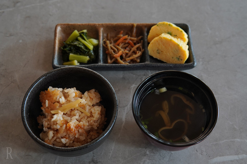 朝ごはんはタコ飯