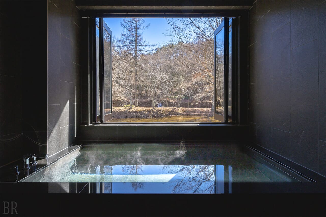 美しい景観の露天風呂付きのお部屋