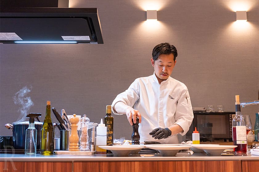 夕食は、秩父の人気レストラン**「HIMIDORI 陽みどり」さんの創作イタリアンコースを堪能しました