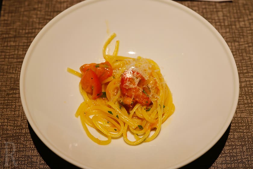出来立ての料理が次々と