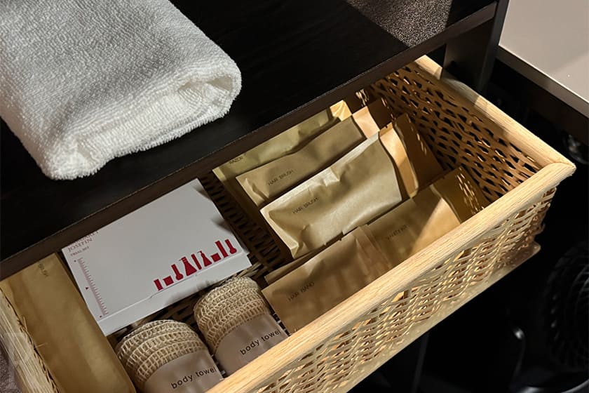 上質なアメニティと気の利いた備品が揃っているのもポイントです。