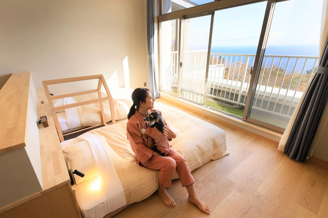 全室ワンちゃんOK！熱海の絶景宿『ゆるり熱海 with DOGS』で癒し旅