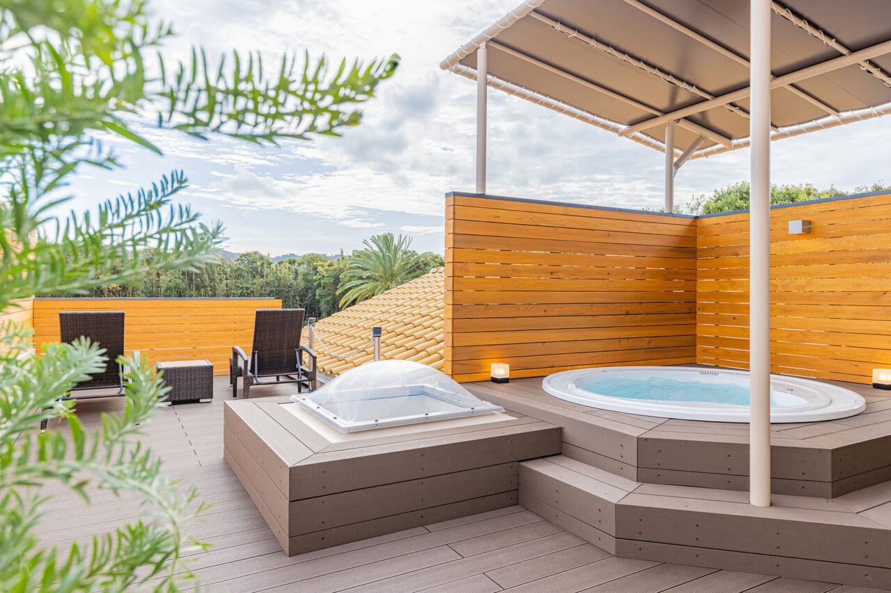 ジェットバス付き露天風呂