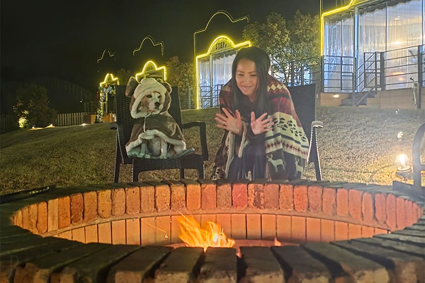 焚き火を囲みながらオールインクルーシブを満喫