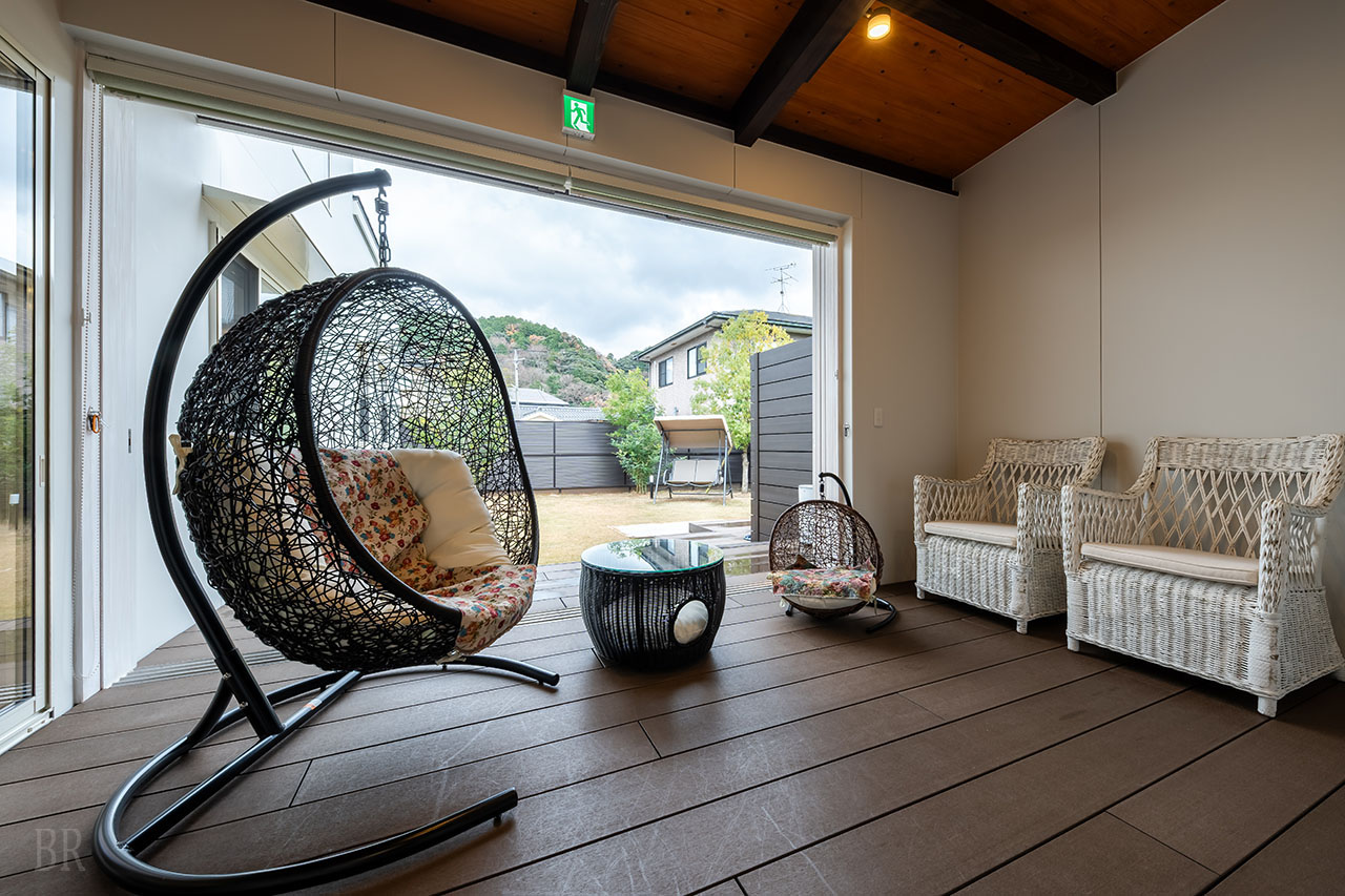 リゾート感溢れるアウトリビング