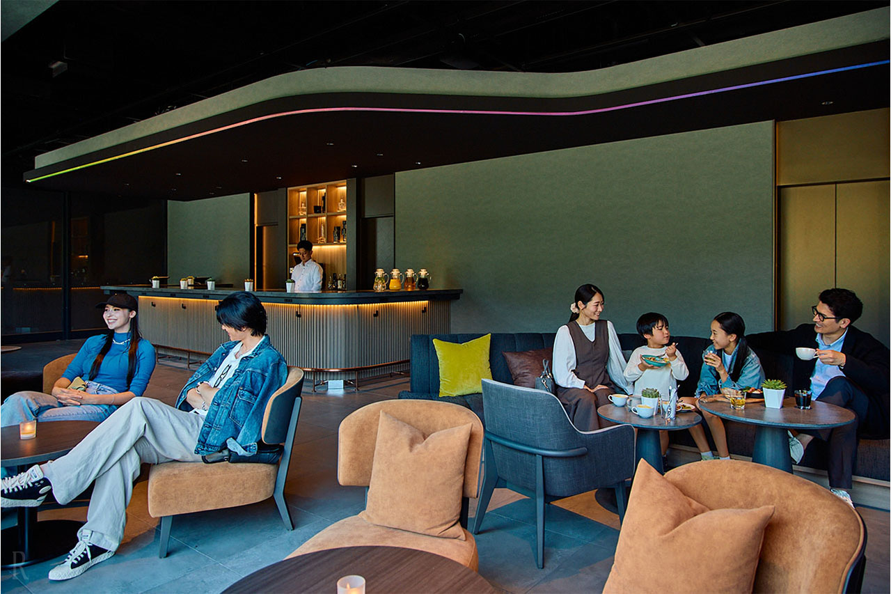 富士の麓、標高445mに佇むカフェラウンジ